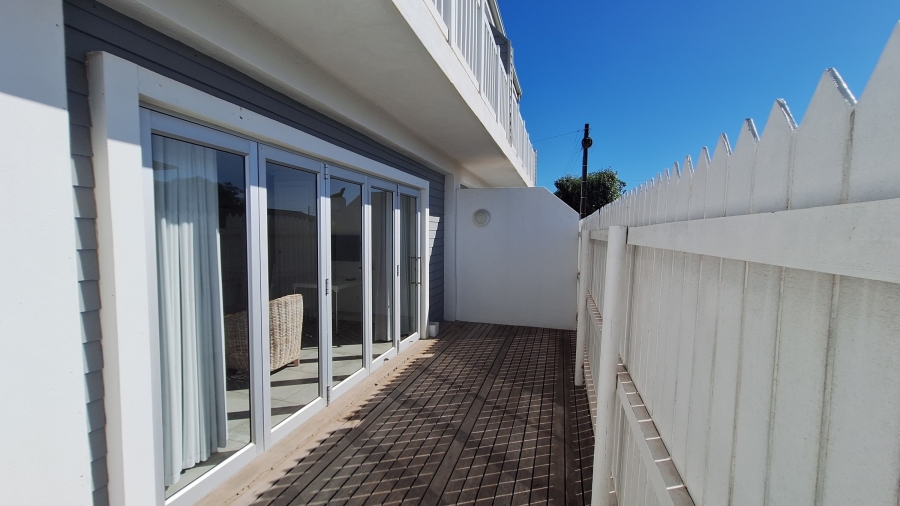 2 Bedroom Property for Sale in Elands Bay Western Cape
